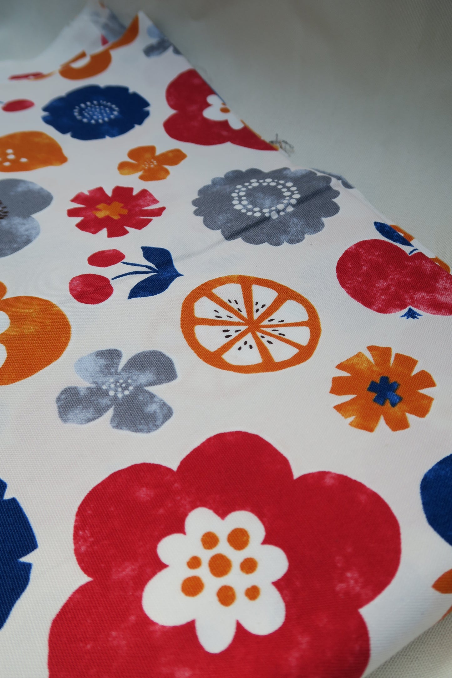 [FABRIC] Citrus & Berries