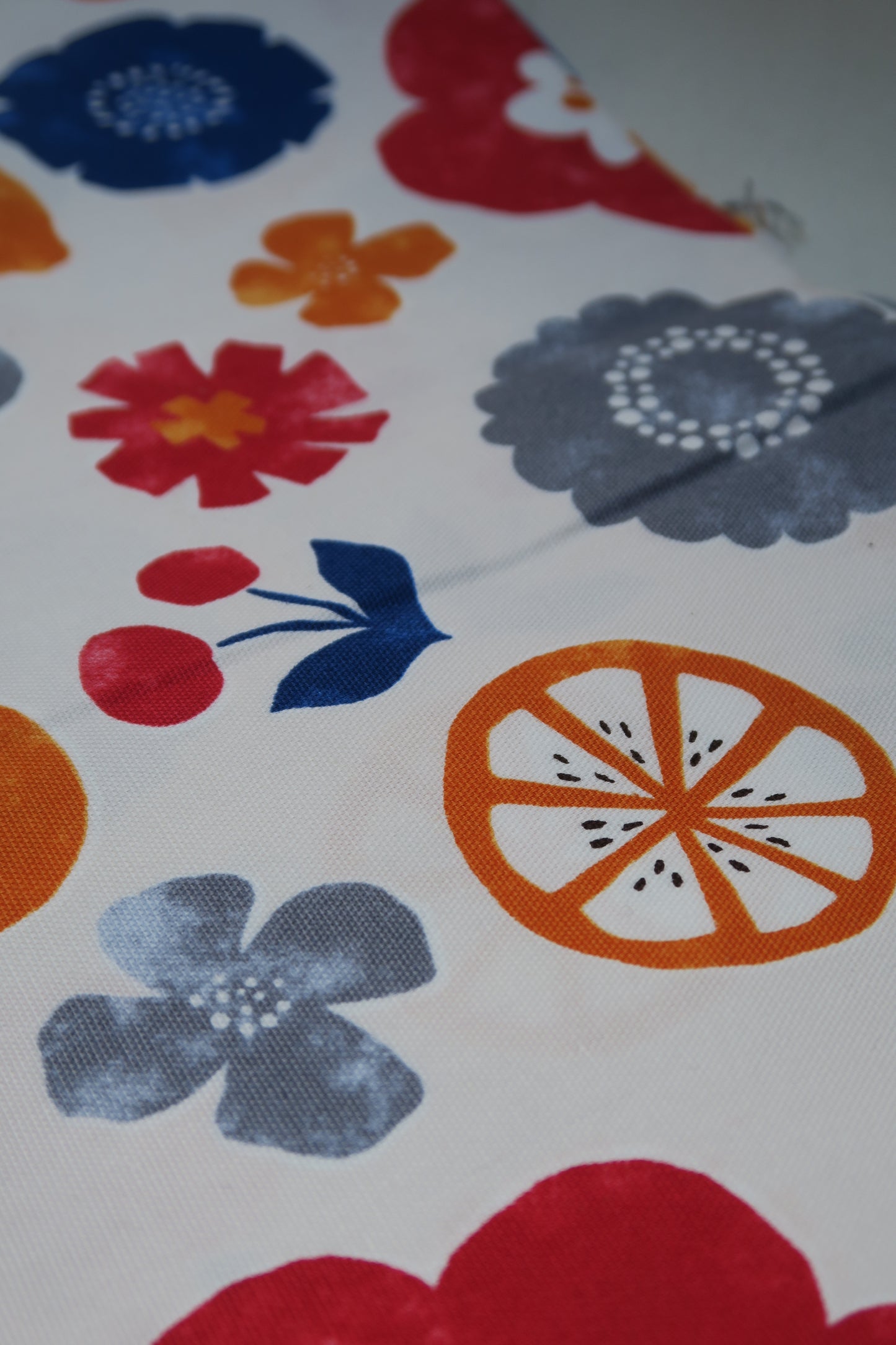 [FABRIC] Citrus & Berries