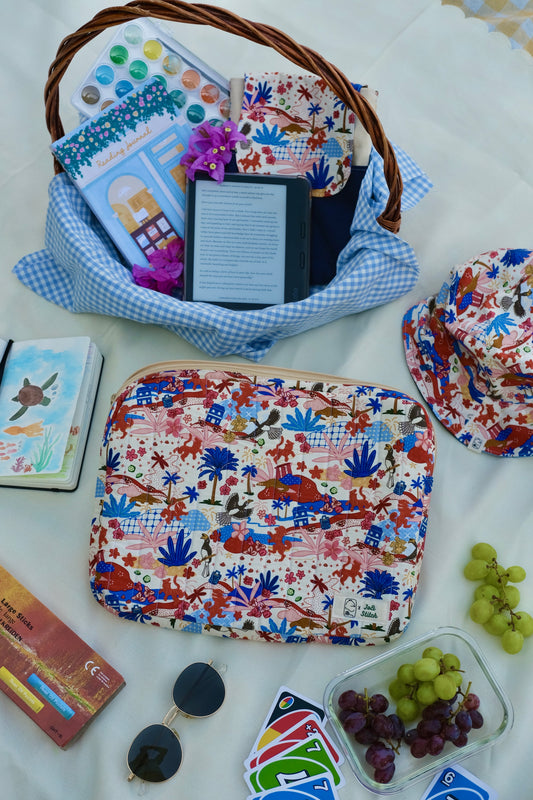 [MADE-TO-ORDER] Laptop Sleeve - Batik Kampung