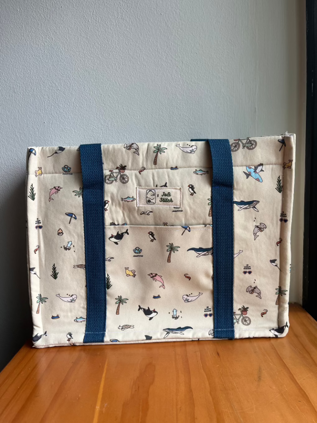 [MADE-TO-ORDER] Padded Book Tote - Ocean Weaves