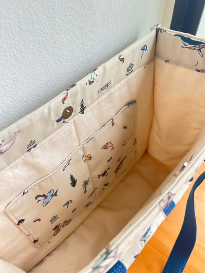 [MADE-TO-ORDER] Padded Book Tote - Ocean Weaves