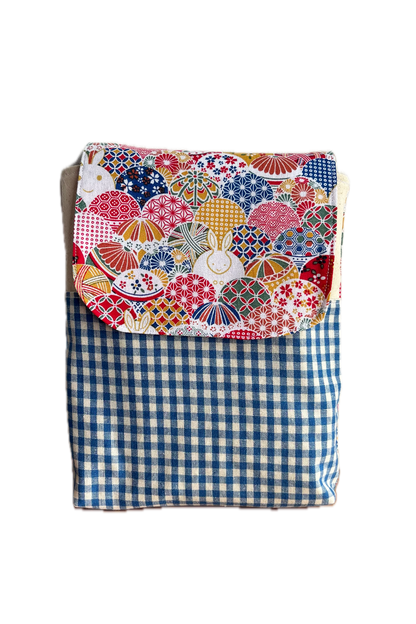 Lyn Booksleeve 2.0 - Easter Bunnies