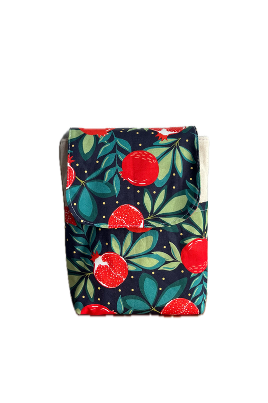 Lyn Booksleeve 2.0 - Pomegranates Prosperity