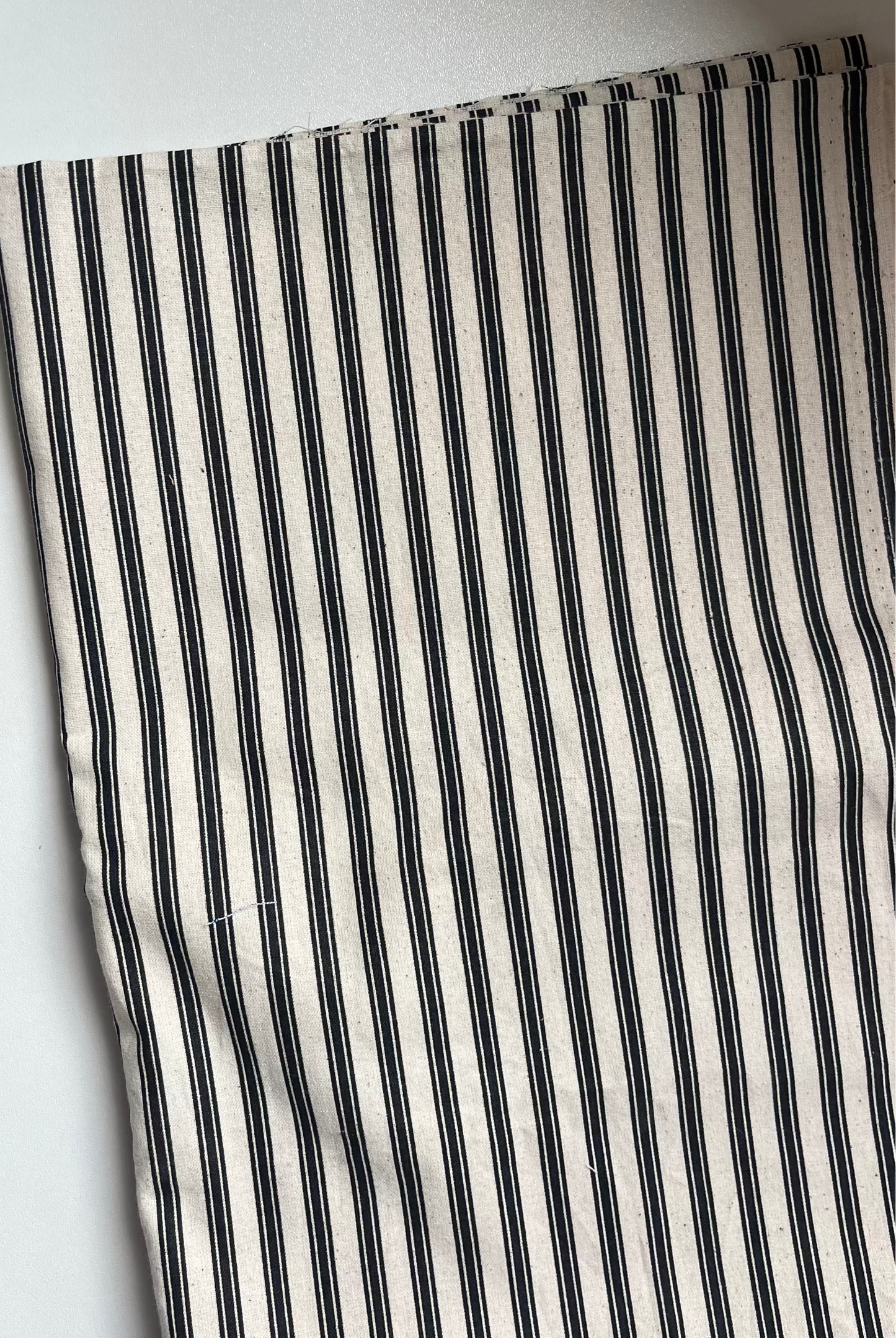 [FABRIC] Navy Stripes